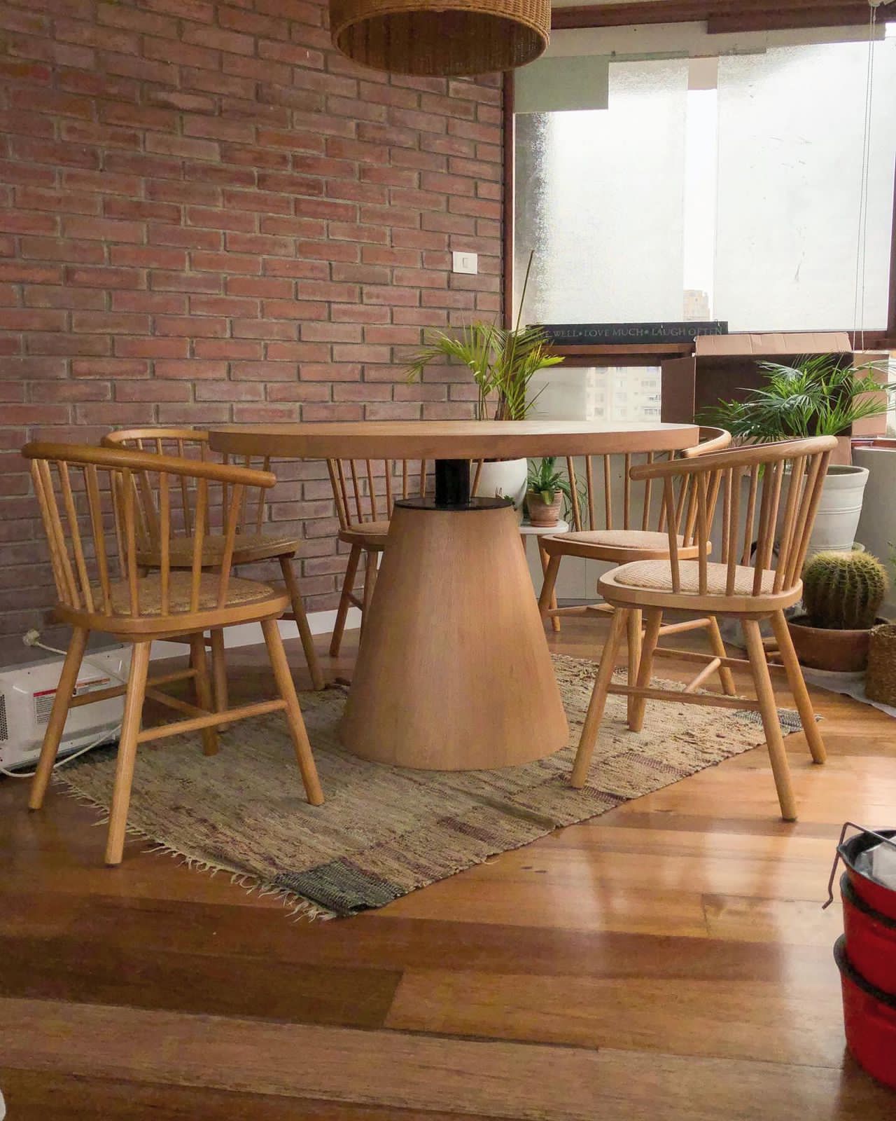 Mesa comedor circular